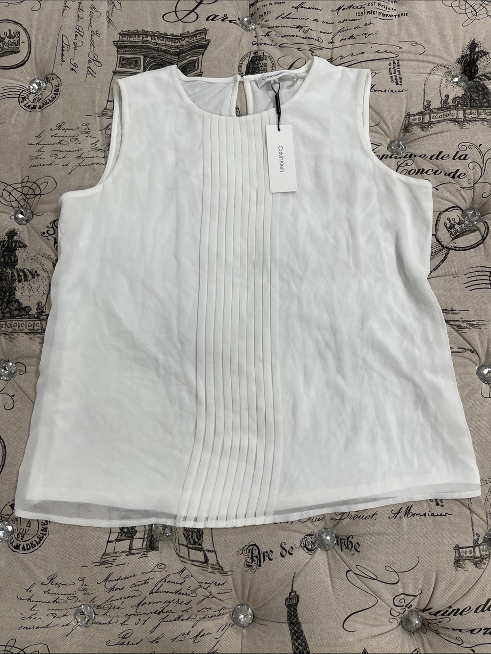 🇨🇦 Calvin Klein  Sleeveless Pleated Front Blouse